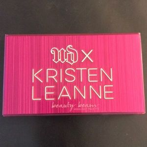 Urban Decay Highlighter ✨✨✨